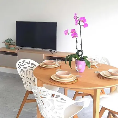 Les Pins 2 Pieces Vue Eden Park *