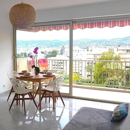 Les Pins 2 Pieces Vue Eden Park * Juan-les-Pins